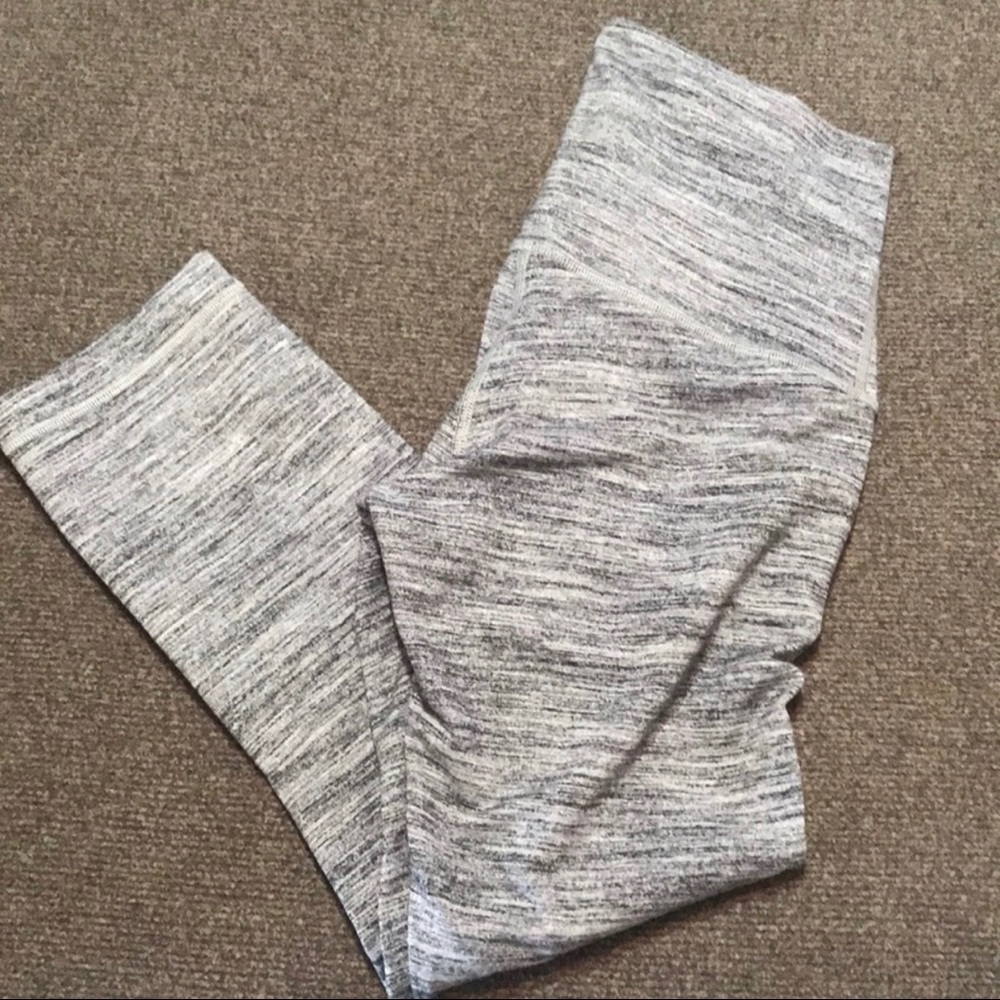 Lululemon Wunder Under Cropped leggings